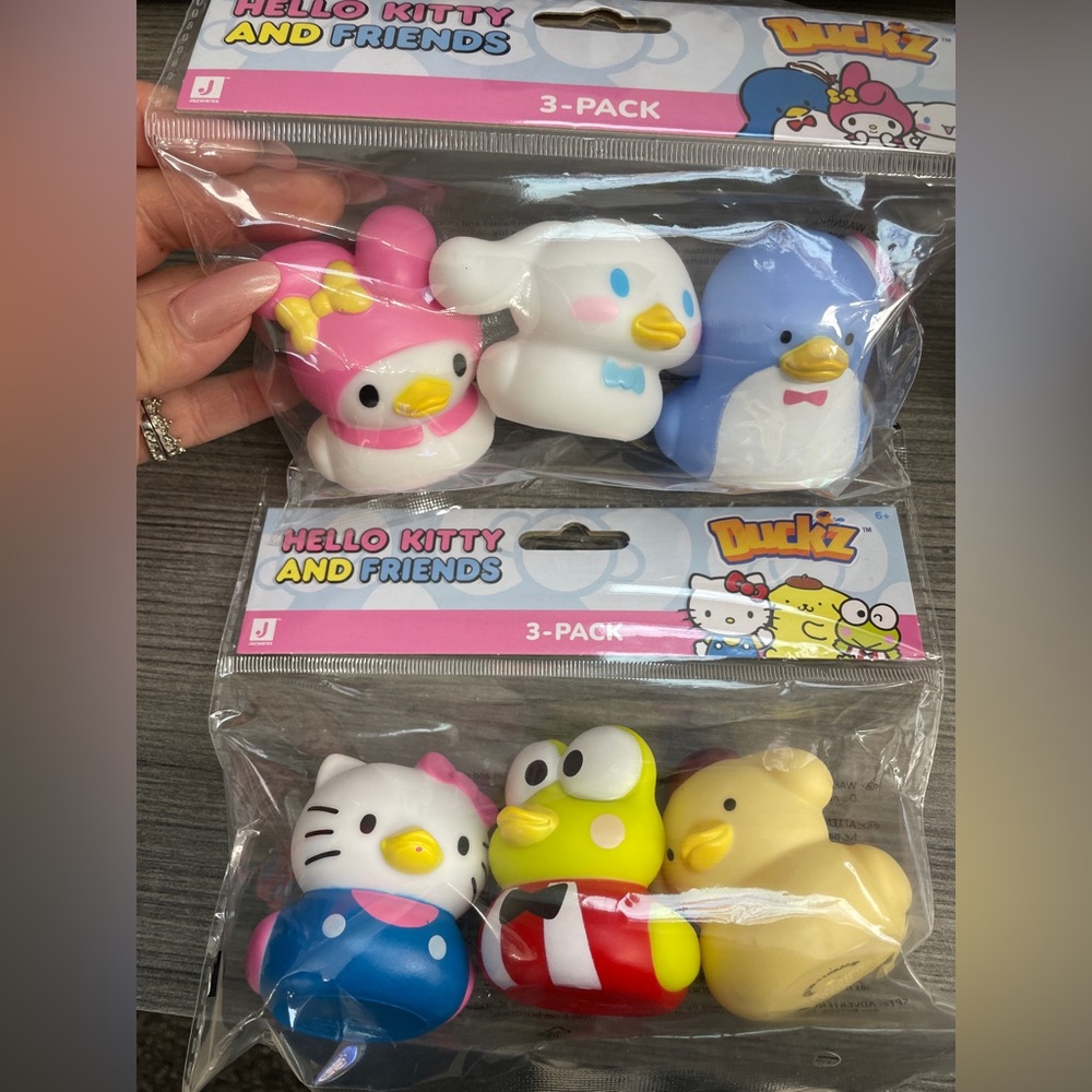 Hello Kitty and Friends Ducks